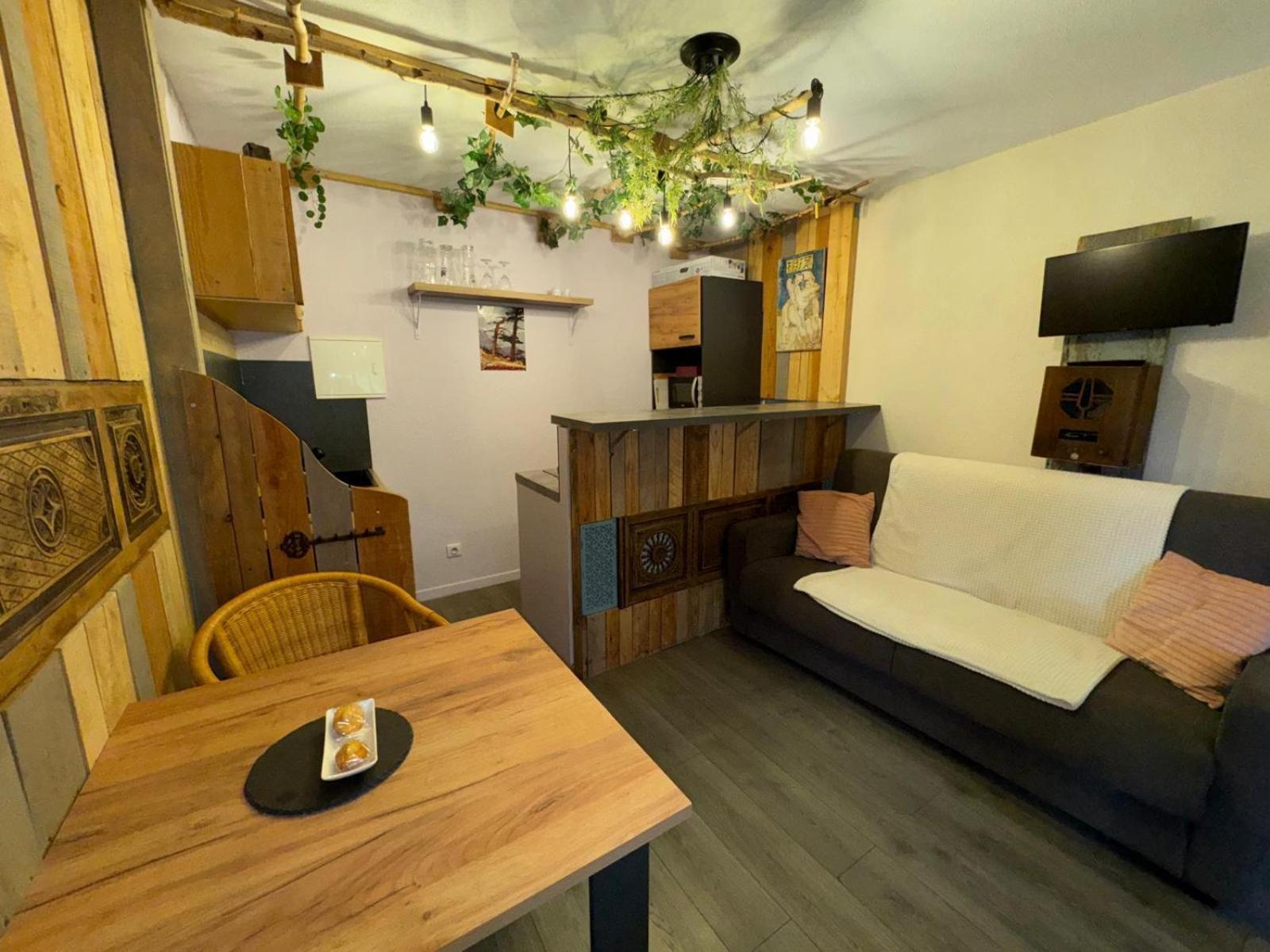 L'Echappee Belle A L'Etang D'Anty -Appartement Saint-Nabord Rom bilde